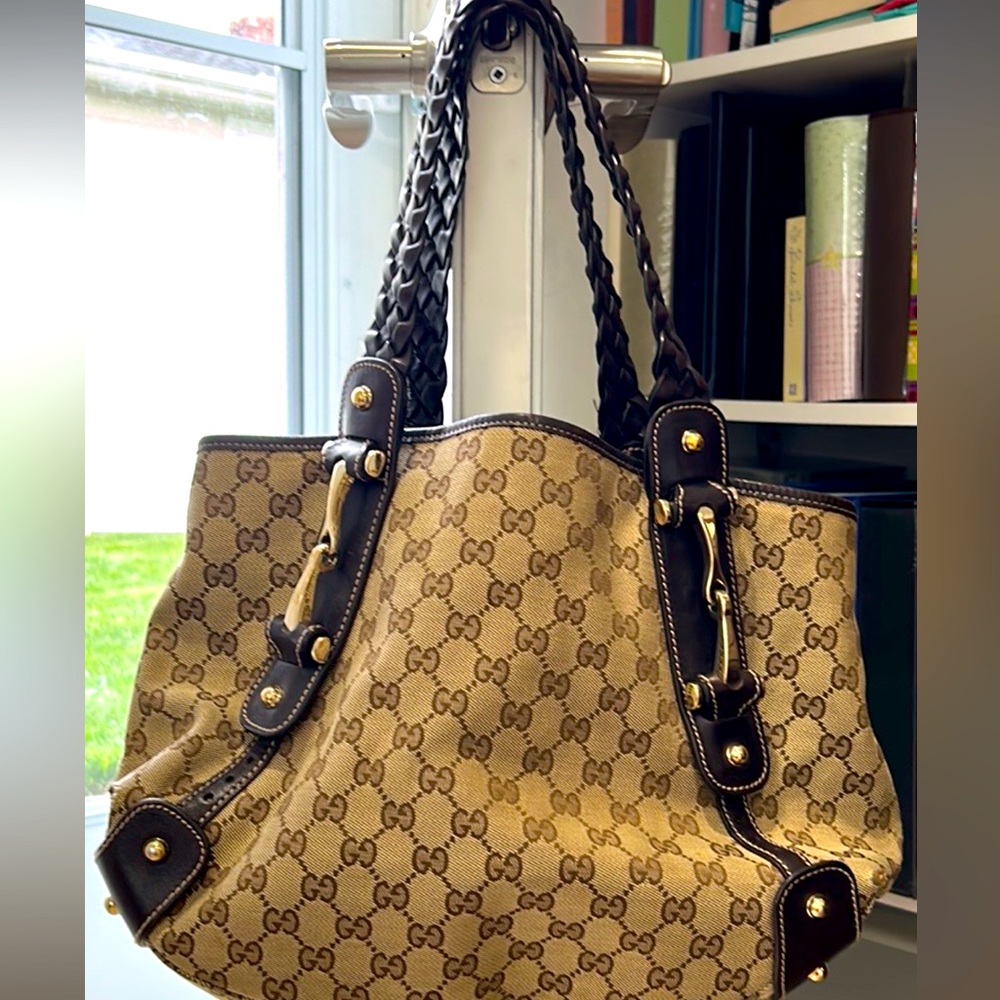 Gucci tote bag